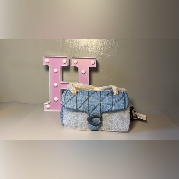 Coach denim tabby 20’ with quilting - Picture 6 of 8